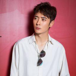 倪妮想删掉的照片,直面过去勇敢前行