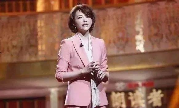 董卿图片生活照